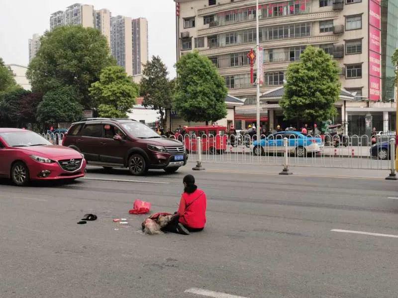 耒阳五里牌汽车站发生车祸事件