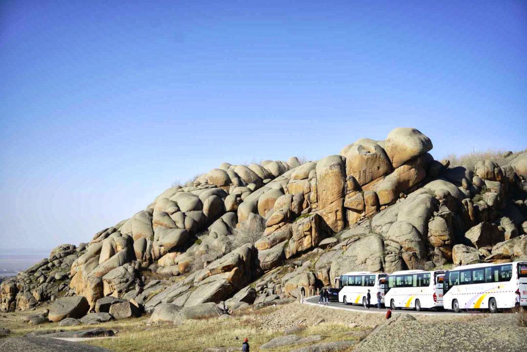 泰旅集团喀旅股份新疆人游家乡吉木乃草原石城一日游4月25日圆满开团