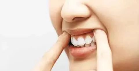 老人口腔护理_牙齿美白的秘密 竟在美基元双十一购美节