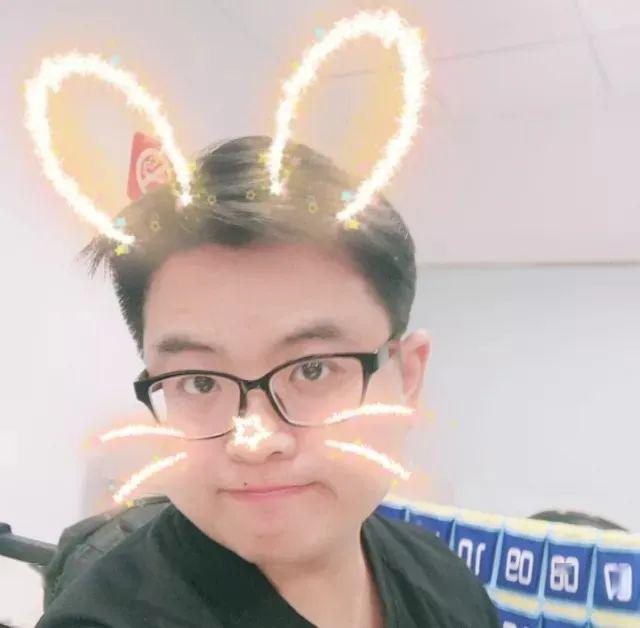 北大：你一定没见过！实力圈粉！沙漠中挖过石油的北大学霸