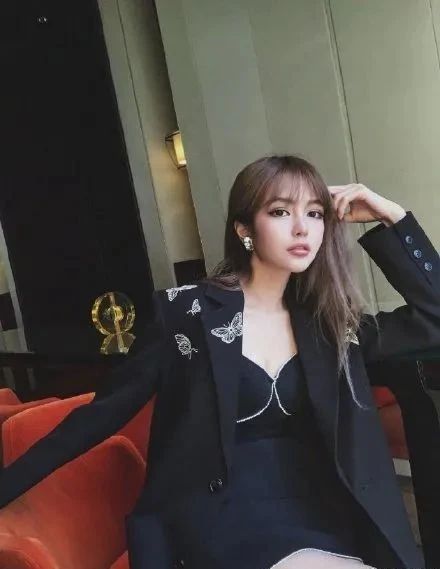 周扬青发声回怼田馥甄，hebe的人设算是彻底崩了