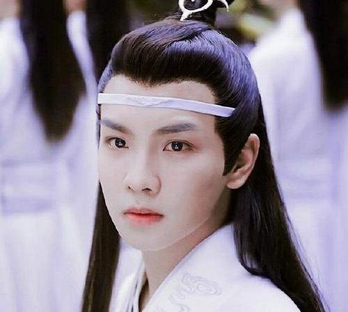 陈情令演员郑繁星开怼新湃传媒深夜发文秒删