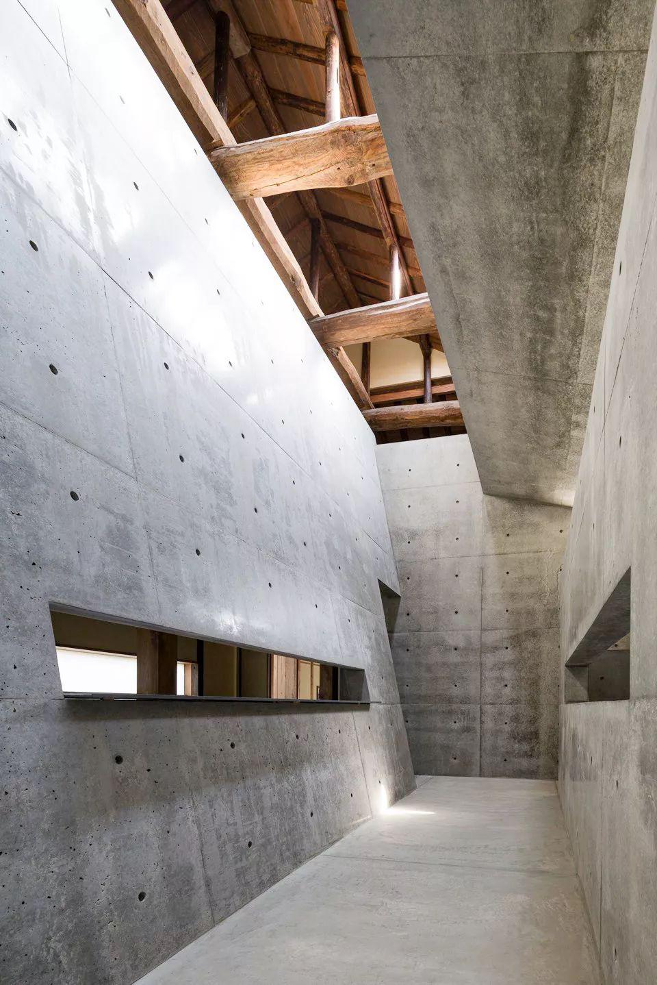 建筑| 安藤忠雄雪藏17年的神秘作品被改造成酒店,供客人裸泳