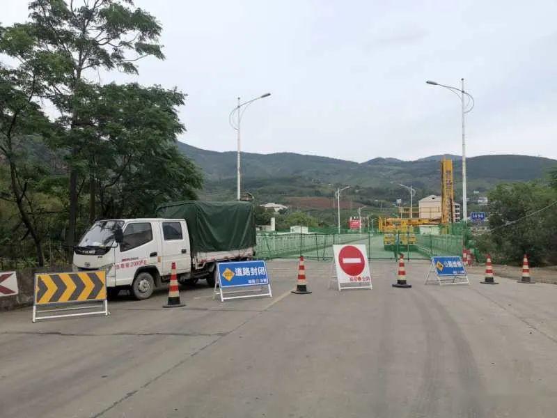 2020年南平各县市1一_南平一中巴翻车(2)