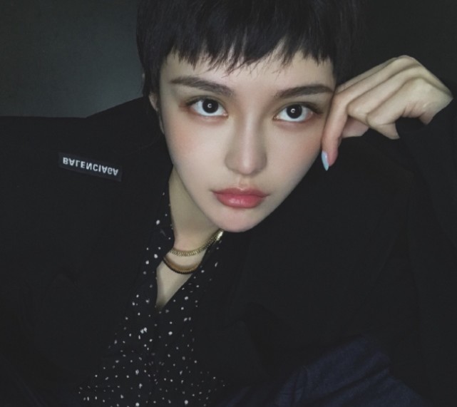 女孩子怎么变帅气 ca3fae619170428fbffbf7643dbe275b.jpeg