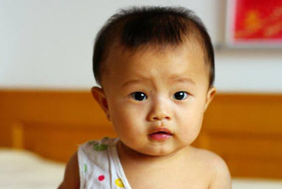 『孩子』发育停滞？医生：3样早饭最伤娃，还给娃吃？6岁男孩脾胃虚
