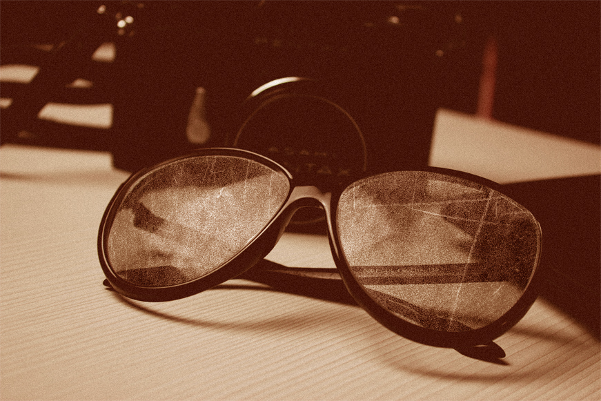 关于更换眼镜的频率及护理眼镜的方法_镜片
