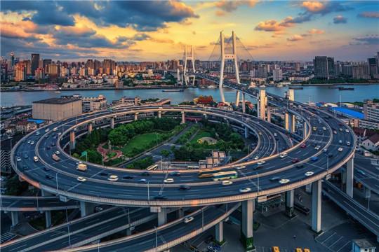 谁不怕堵？上海为何敢放开4万个牌照指标