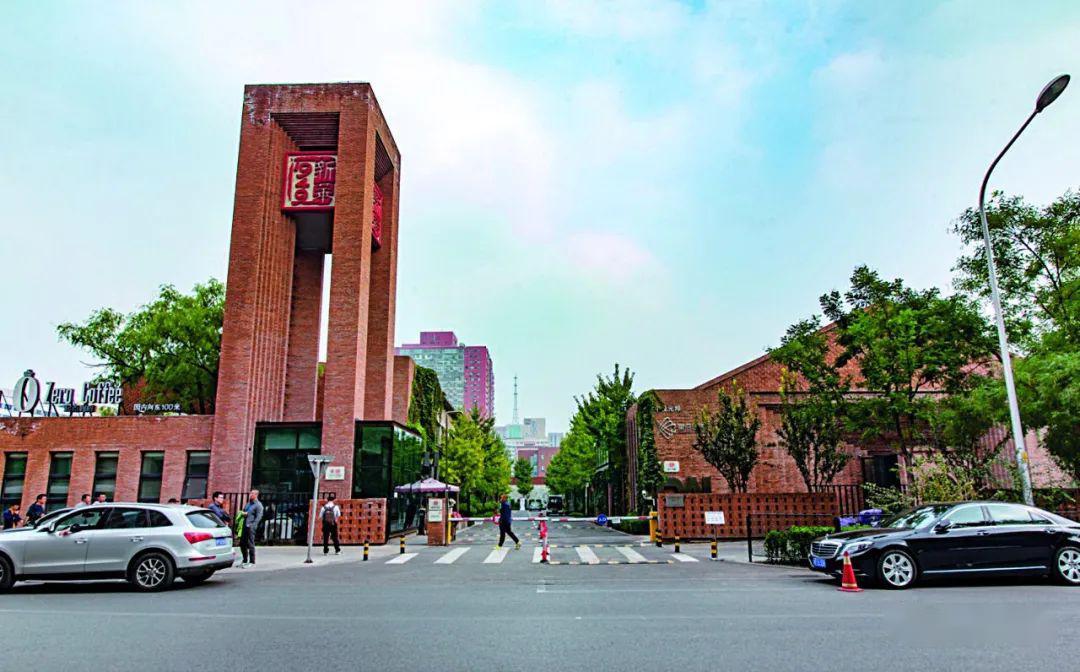 2019年文化产业占全国GDP的比重_三大产业占gdp比重图(2)