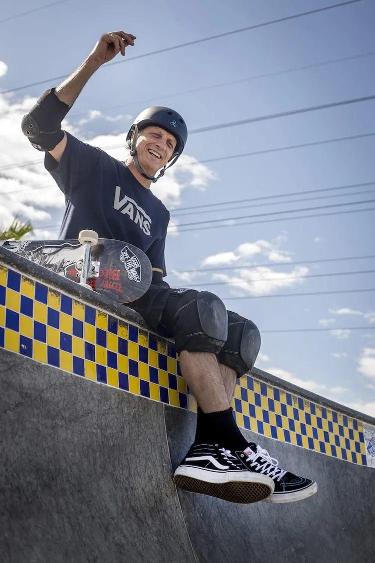 传奇滑手tonyhawk换过多少鞋子赞助