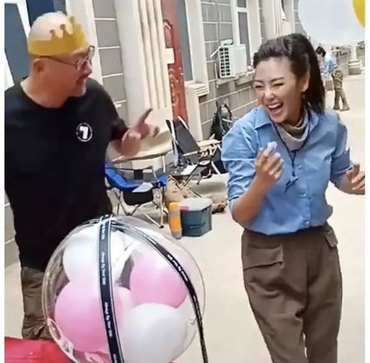 张雨绮剪鱿鱼凑罗志祥热度?绿完汪小菲王全安被