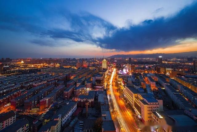 2019年新疆的gdp总值多少_中国2019年GDP同比增6.1 大陆人口总数突破14亿(2)