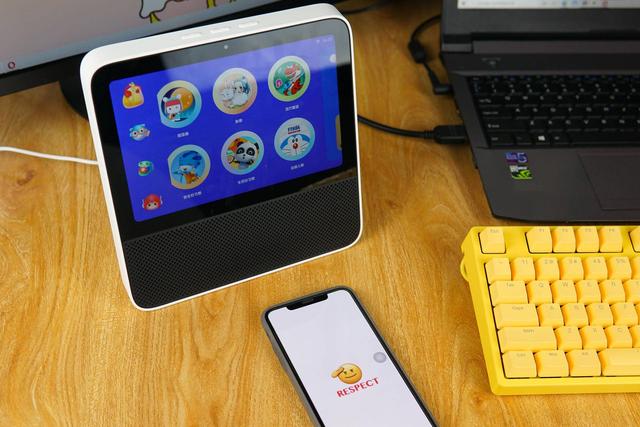 红米小爱音箱触屏版,可玩性更高,ipad+小爱音响