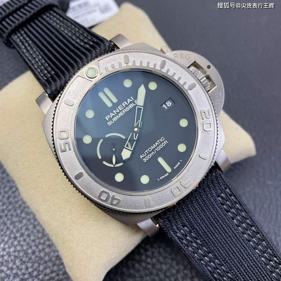 沛纳海pam984钛金属潜水腕表，全钛经典，打破常规材质_设计
