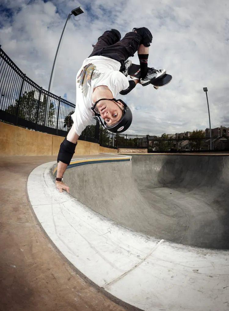 传奇滑手tony hawk换过多少鞋子赞助?