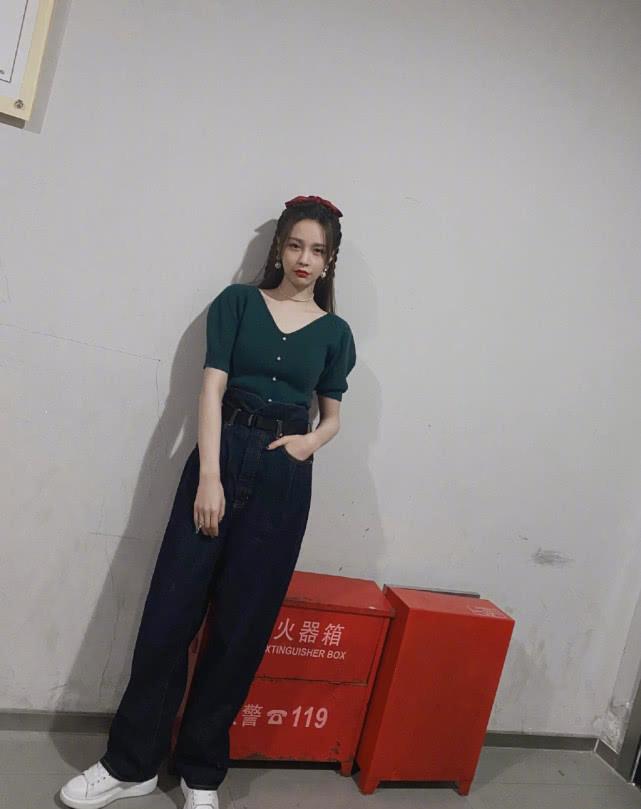 凹造型拍照 ab9ff09c320d44d8a6fd6d01b56bc3c3.jpeg