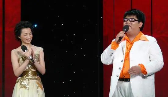 那个星光大道成名的盲人歌手杨光如今怎么样了