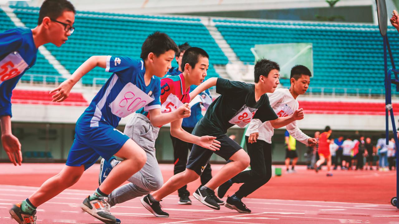 广东继续中考体育测试，男子1000米等项目调整为选考