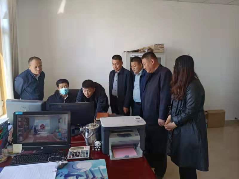 市统计局副局长牛胜利一行来鄂托克前旗城川镇调研