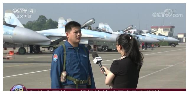 央视新闻频道和国际频道分别前往苏-35驻地遂溪基地(第六旅)拍摄的