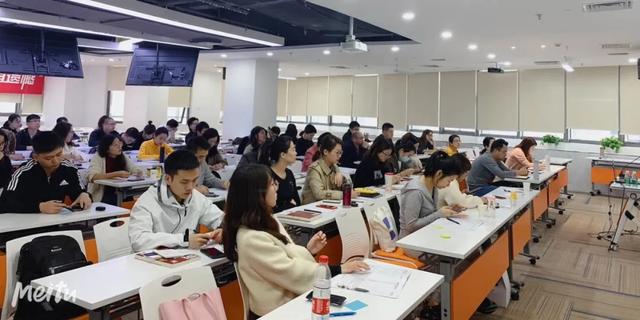 消息资讯|洪桥：零基础也能一次性上岸的秘诀，今年一定不能错过的上岸机会