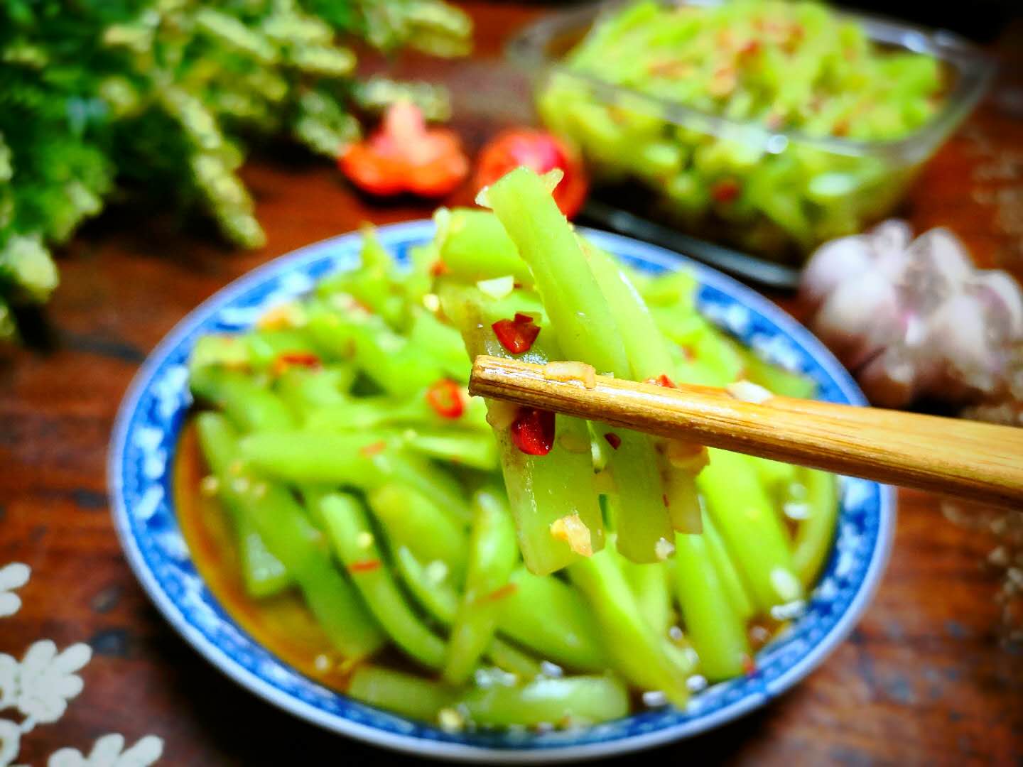 腌黄瓜怎么腌好吃10斤 0fe64a00a7b24447bb0a1ba247944758.jpeg