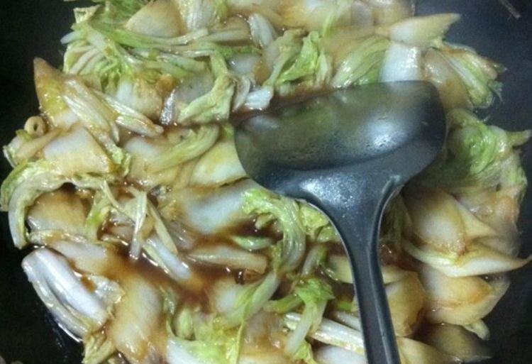 炒白菜出很多水 1badb8c6edbb4c76a0d2d3fba1ff8e5d.jpeg