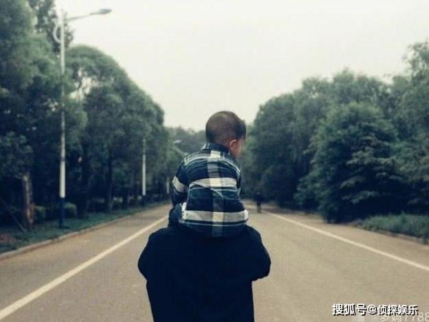 黄磊分享多多教弟弟认水果，3岁弟弟聪明伶俐，