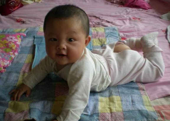【宝宝】儿科医生：经常做4件事，孩子脾胃好，长高个带娃要养脾胃