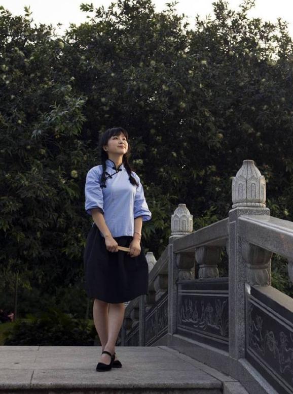 原创中小学生校服,为什么多是那么丑的运动服? 原创中小学生校服,为什么多是那么丑的运动服?