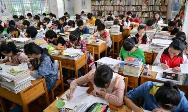 「高考」但凭借着刻苦和努力，能够考上清北梦吗？答案很现实智商一般