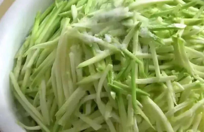 依什么取容成语_成语故事图片(2)