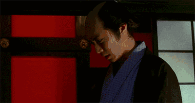 与清叶相悖,玉菊屋此时的花魁高尾,则笃信爱情.