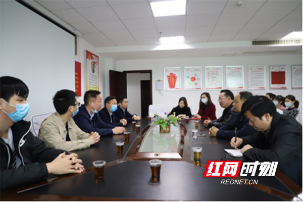 湖南环境生物职院党委慰问奋战在疫情防控一线的优秀校友