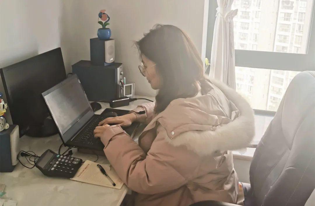 诚信第一季度绩效之星赵磊杨佩雯