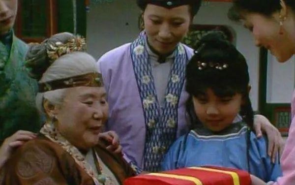 红楼梦李纨：富贵场中不积阴德的冷眼薄命人