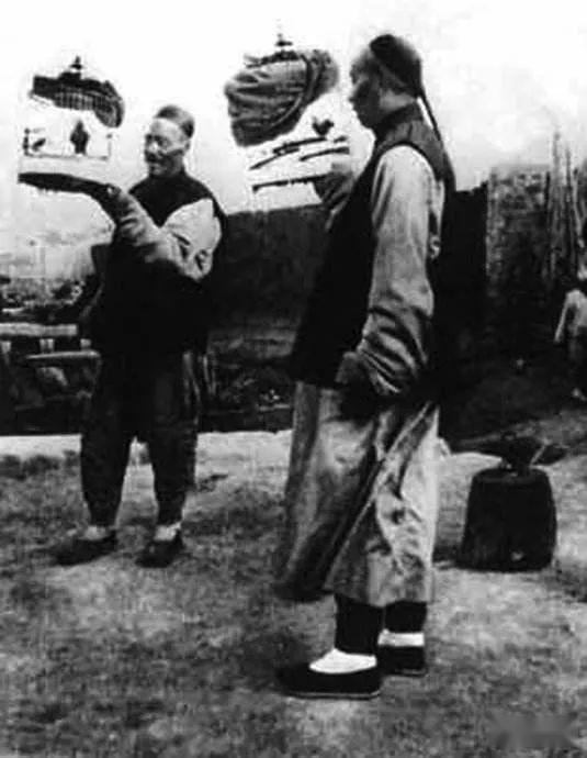 既然防火防盗防汉人，为啥清朝不多养点满洲兵呢