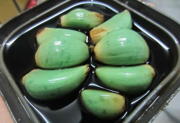 怎么腌腊八蒜 89f1cd5f34c9417cb95543dc0b7f5aee.jpeg