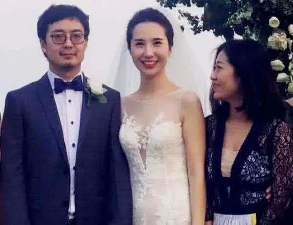 老婆老总_华为老总任三老婆照片(3)