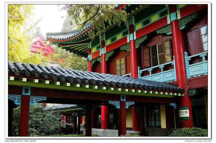 南京师范大学随园校区素有东方最美丽校园之誉.