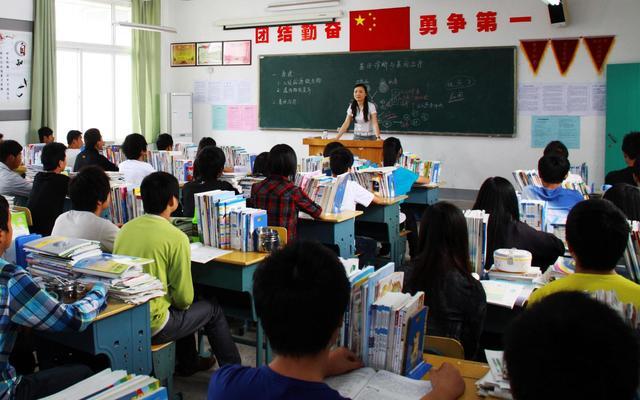 「高考」但凭借着刻苦和努力，能够考上清北梦吗？答案很现实智商一般