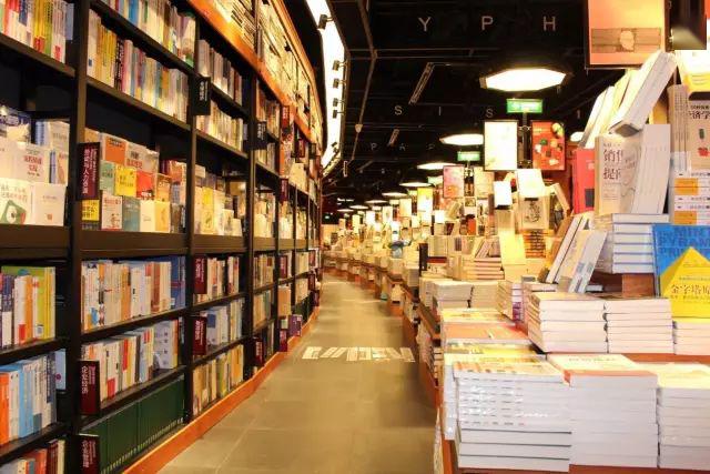 2019年文化产业占全国GDP的比重_三大产业占gdp比重图(3)