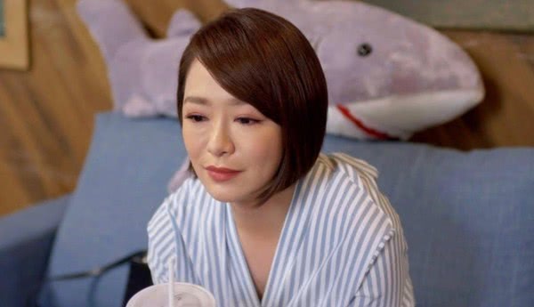 女星右眼大片淤血，药师急打家暴专线，带伤拍