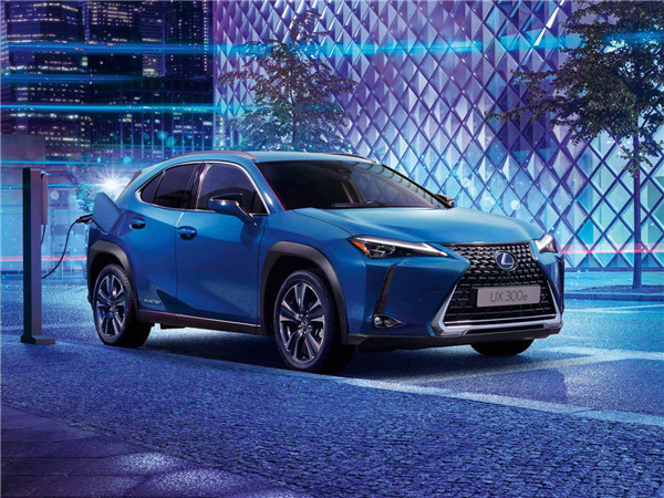 雷克萨斯首款纯电动车型UX300e发布,400公里售价36.2万