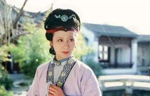 红楼梦李纨：富贵场中不积阴德的冷眼薄命人