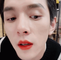 和李佳琦同框直播的女明星都输给了