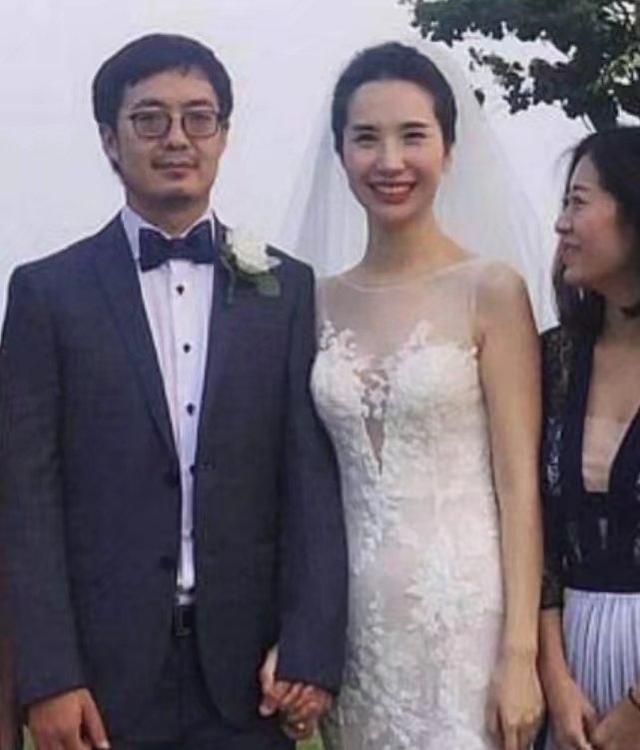 老婆老总_华为老总任三老婆照片(3)