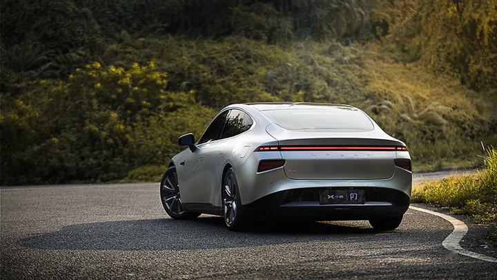 特斯拉后驱和四驱电池区别 17958d0b2bc042ed9b1af333f9d5809f.jpeg