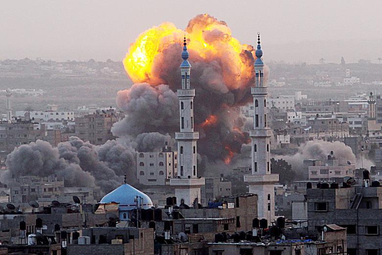 以色列突然发起空袭，导弹直接砸向居民楼，目