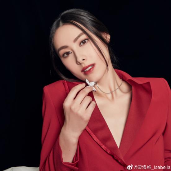 梁洛施为11岁大儿子庆生，她至今不后悔未婚生三